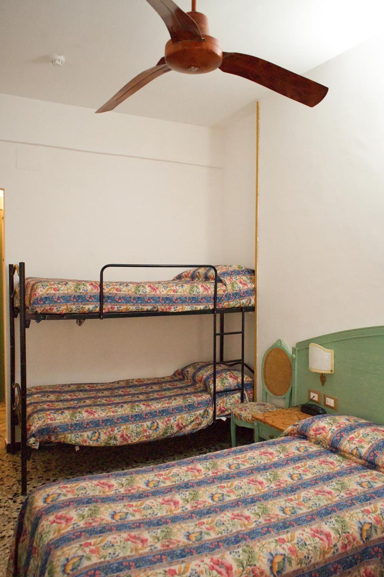 Hotel Magnolia Albenga Eksteriør billede
